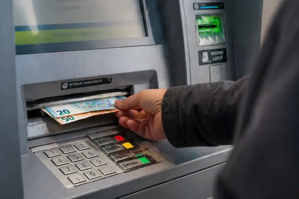 Prelievi bancomat e controlli
